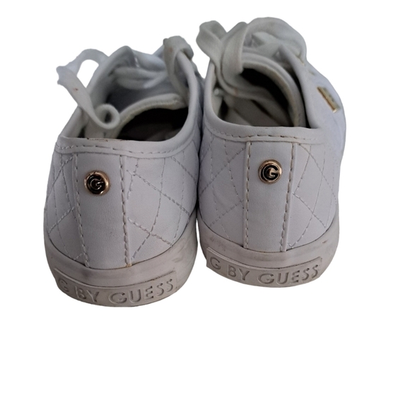 Womens G By Guess White Leather look Quilted Pattern leather sole coastal 6.5 - Picture 11 of 11